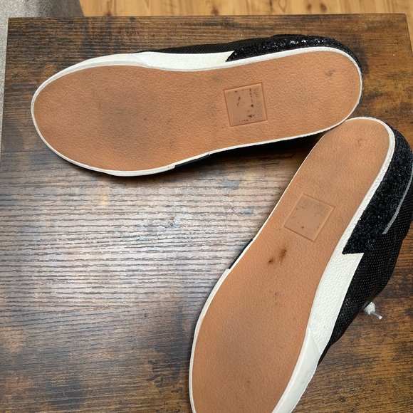 Dolce Vita sneakers, size 8 - Picture 6 of 6